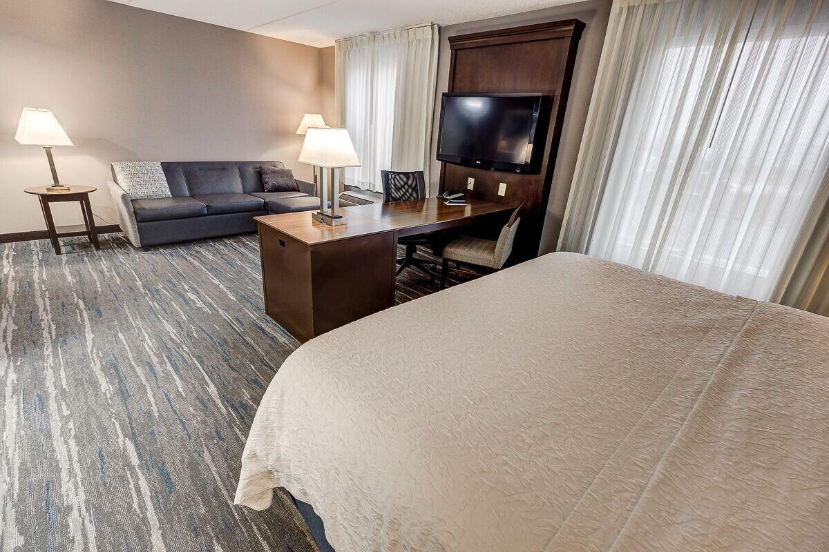 Hampton Inn & Suites By Hilton Брантфорд Екстер'єр фото