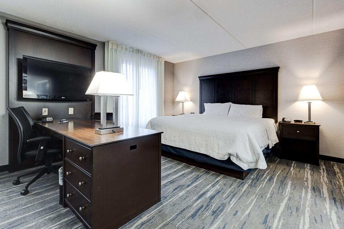 Hampton Inn & Suites By Hilton Брантфорд Екстер'єр фото