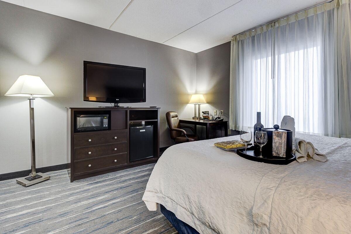 Hampton Inn & Suites By Hilton Брантфорд Екстер'єр фото