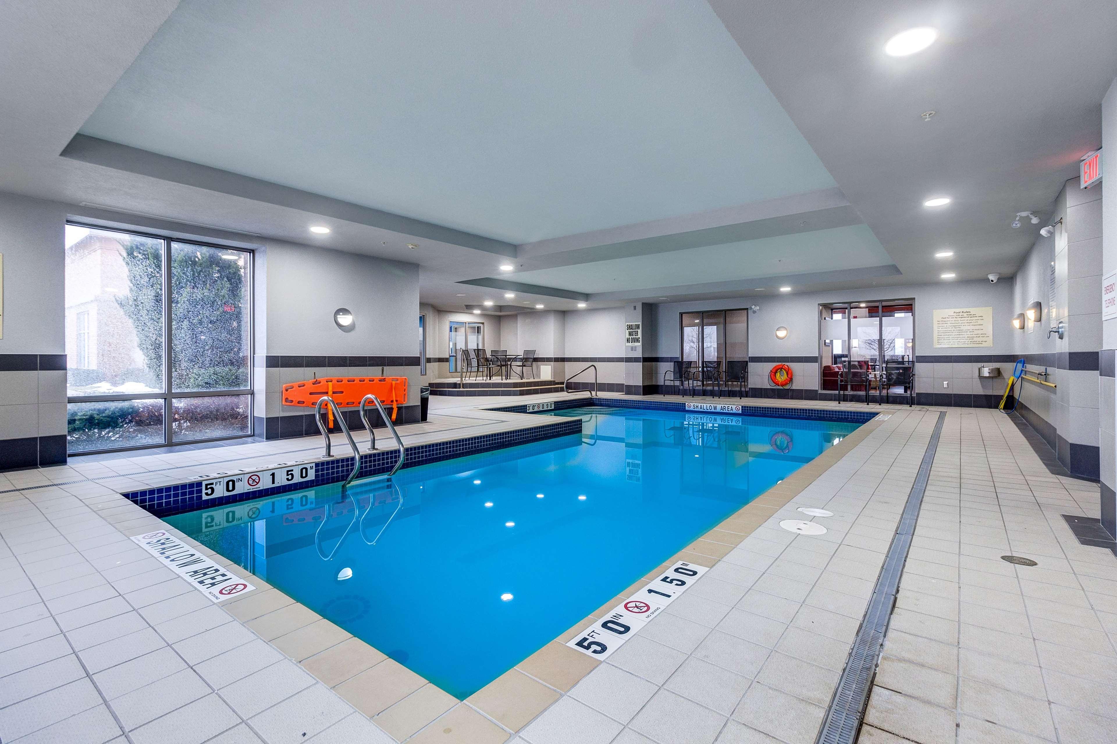 Hampton Inn & Suites By Hilton Брантфорд Екстер'єр фото