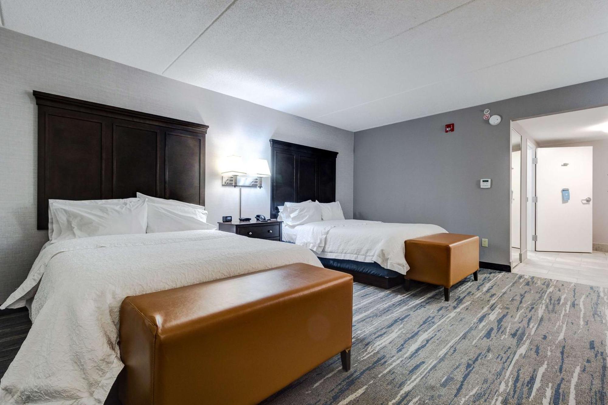 Hampton Inn & Suites By Hilton Брантфорд Екстер'єр фото