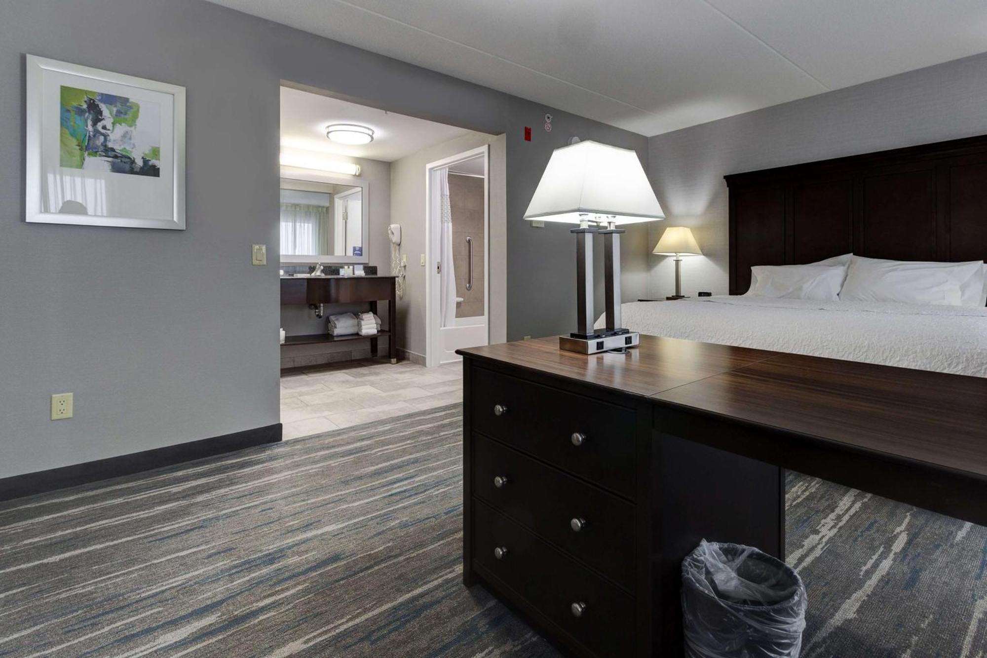 Hampton Inn & Suites By Hilton Брантфорд Екстер'єр фото